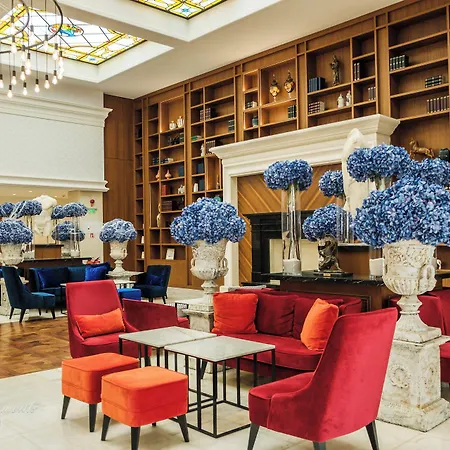 فندق Astor Garden