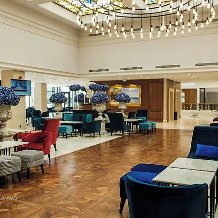 Astor Garden 5*