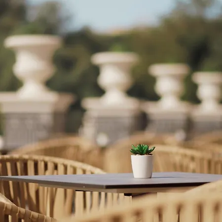 Astor Garden Otel